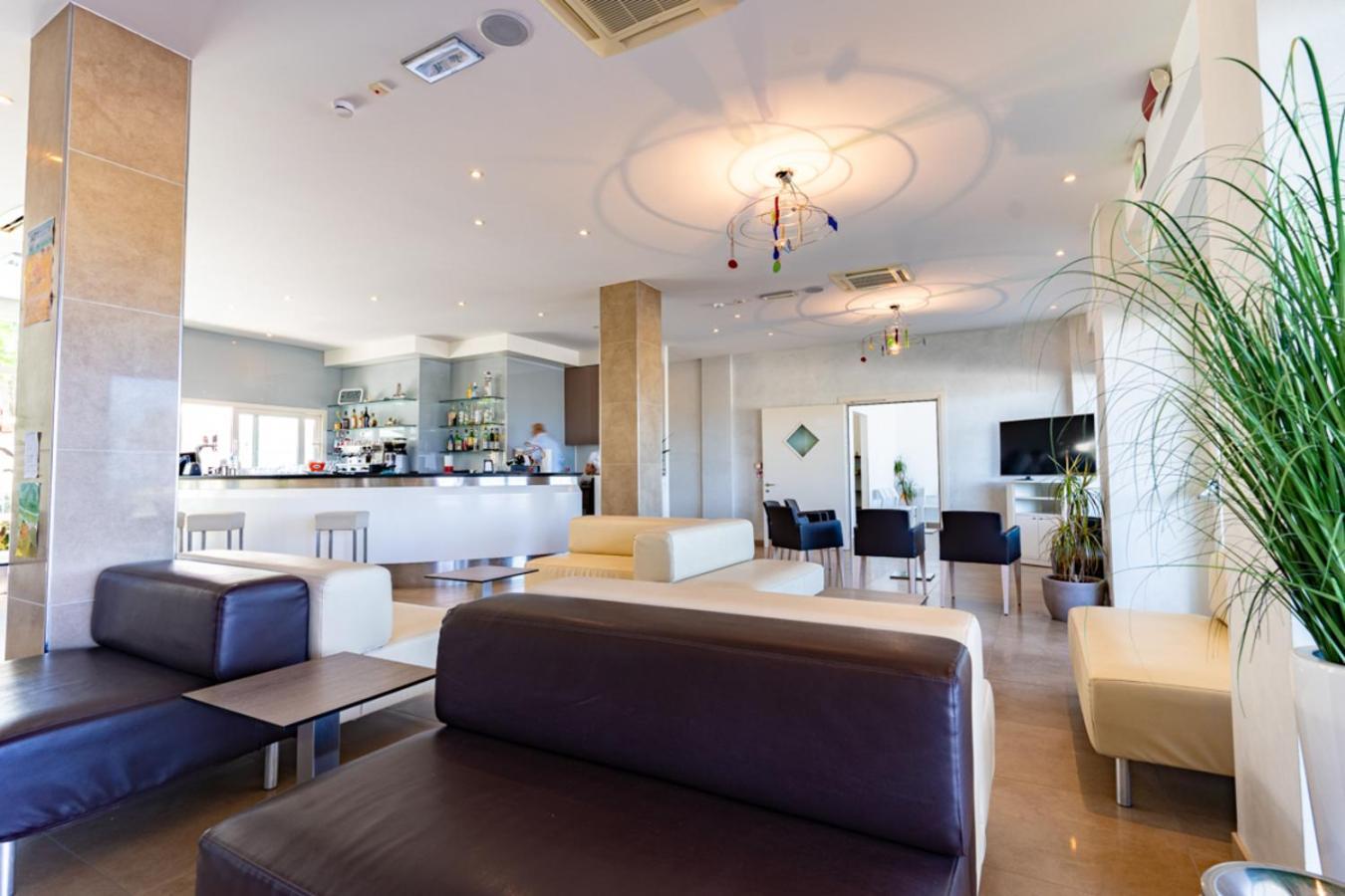 Hotel Bellevue Cattolica Luaran gambar