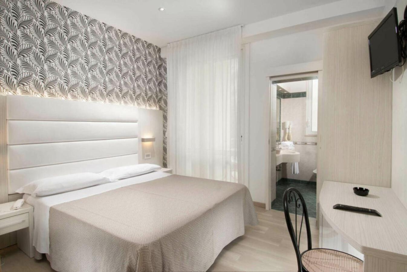 Hotel Bellevue Cattolica Luaran gambar